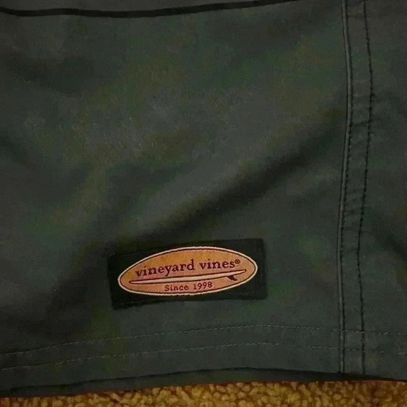 Vineyard Vines Performance Shorts mens size 28 - Picture 3 of 5